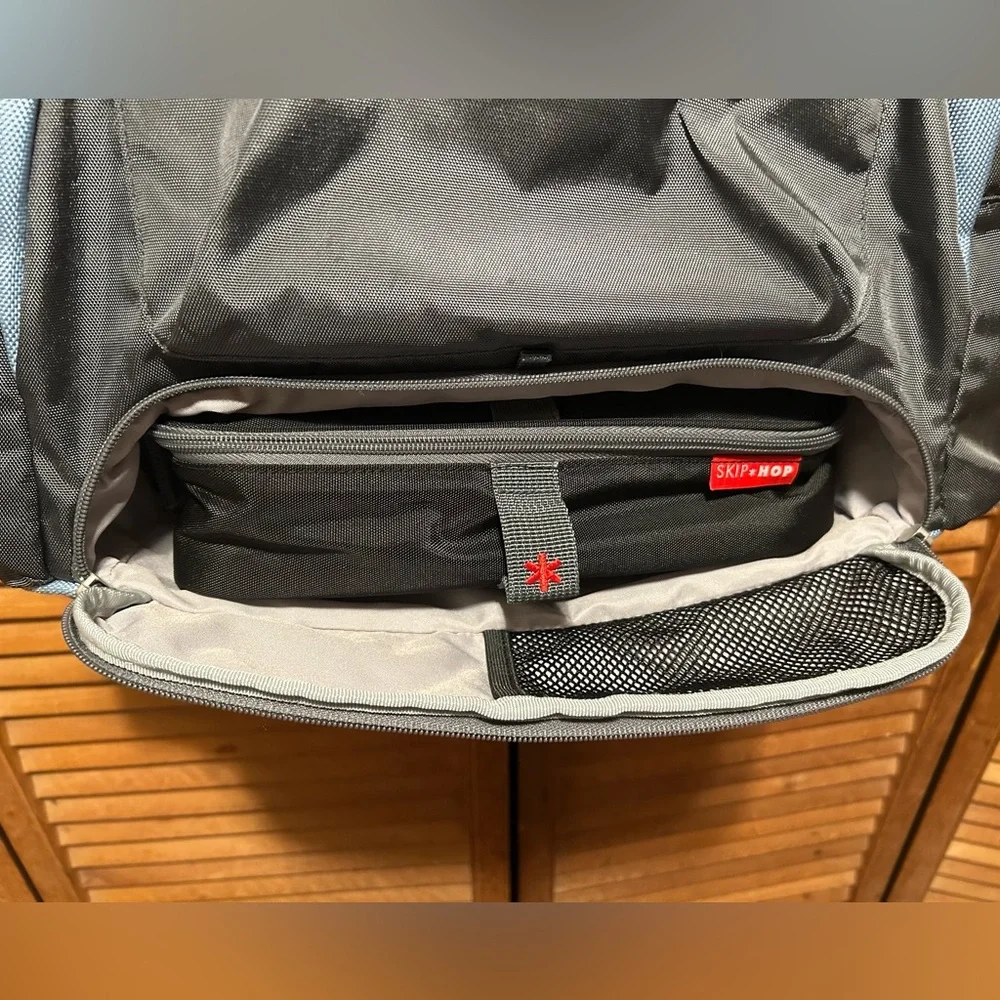 Skip Hop Black and Gray Diaper Bag